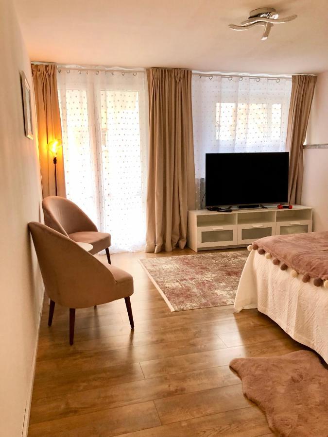 Old Town Romantic Apartment. Breslau-Wroclaw. Exterior photo